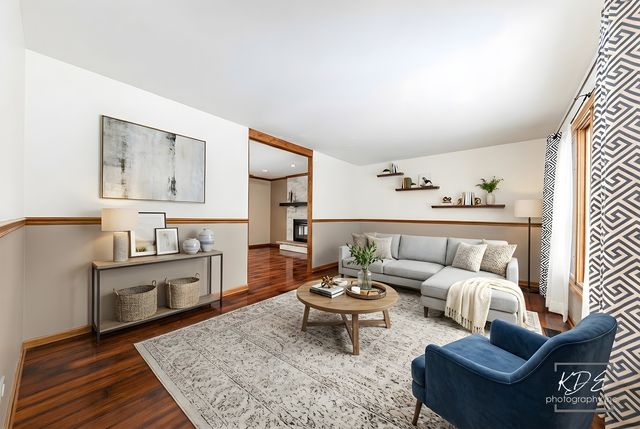 515 Cimarron Drive W, Aurora, IL 60504