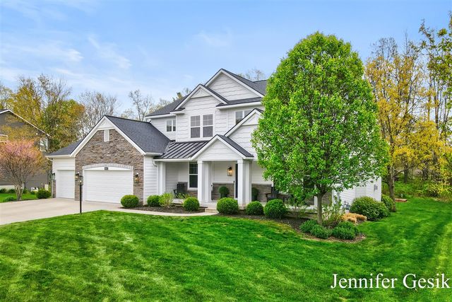 6644 Summer Meadows Drive, Rockford, MI 49341