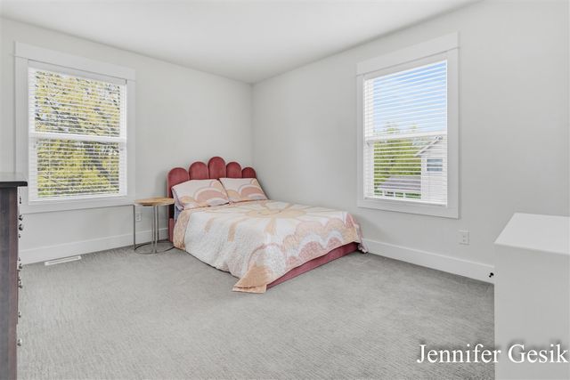 6644 Summer Meadows Drive, Rockford, MI 49341