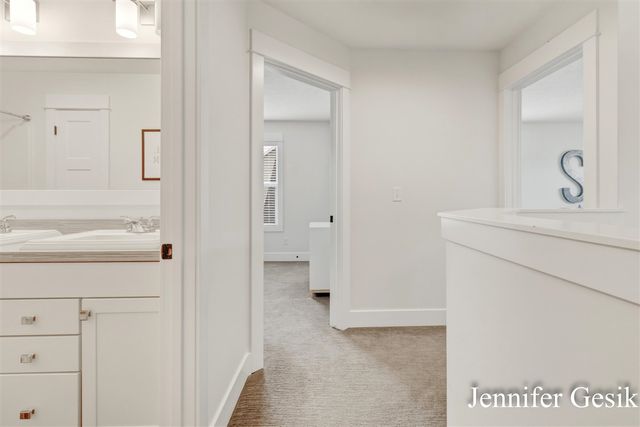 6644 Summer Meadows Drive, Rockford, MI 49341