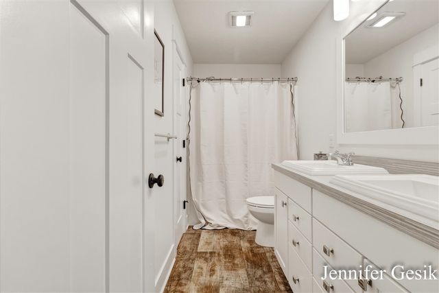 6644 Summer Meadows Drive, Rockford, MI 49341
