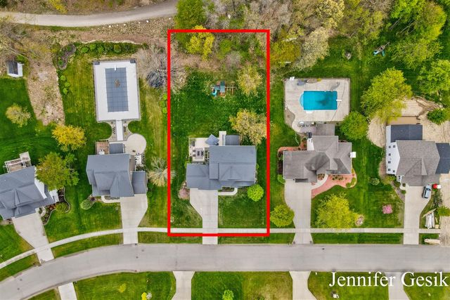 6644 Summer Meadows Drive, Rockford, MI 49341