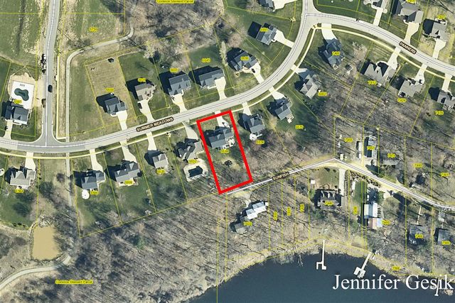 6644 Summer Meadows Drive, Rockford, MI 49341