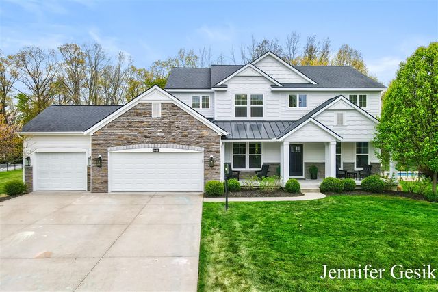 6644 Summer Meadows Drive, Rockford, MI 49341