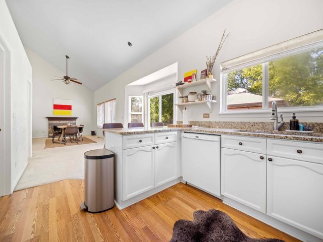 2521 WATERFORD Lane, Lake In The Hills, IL 60156