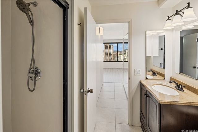 1778 Ala Moana Boulevard 3606, Honolulu, HI 96815