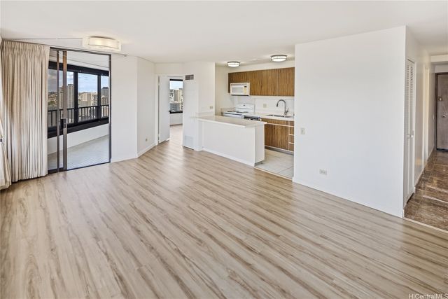 1778 Ala Moana Boulevard 3606, Honolulu, HI 96815