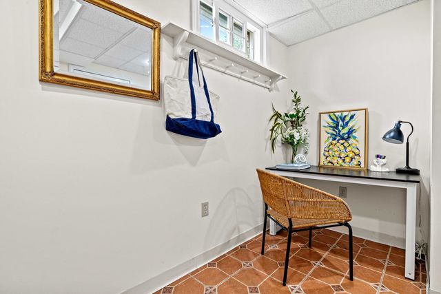 16 North Main Street, Essex, CT 06426