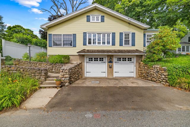 16 North Main Street, Essex, CT 06426