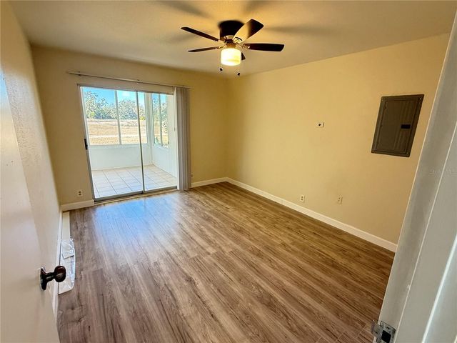 101 CAMBRIDGE TRAIL 212, Sun City Center, FL 33573