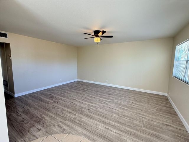 101 CAMBRIDGE TRAIL 212, Sun City Center, FL 33573