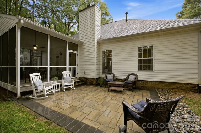 21126 Townwood Drive, Cornelius, NC 28031