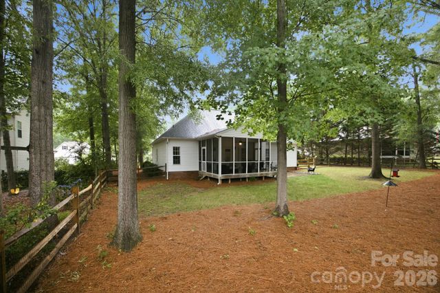 21126 Townwood Drive, Cornelius, NC 28031