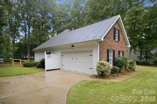 21126 Townwood Drive, Cornelius, NC 28031