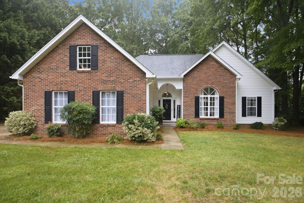 21126 Townwood Drive, Cornelius, NC 28031