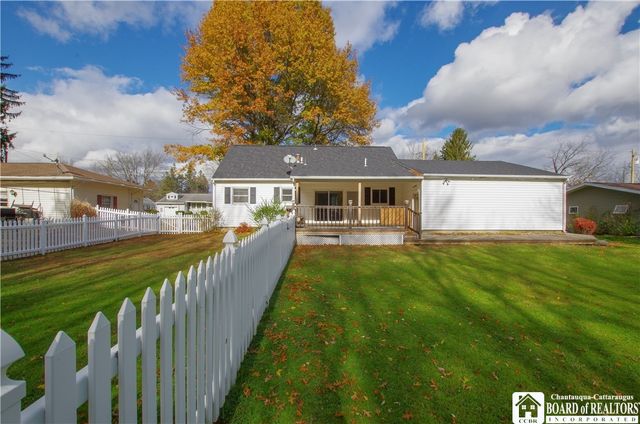 45 Delevan Avenue, Jamestown, NY 14701