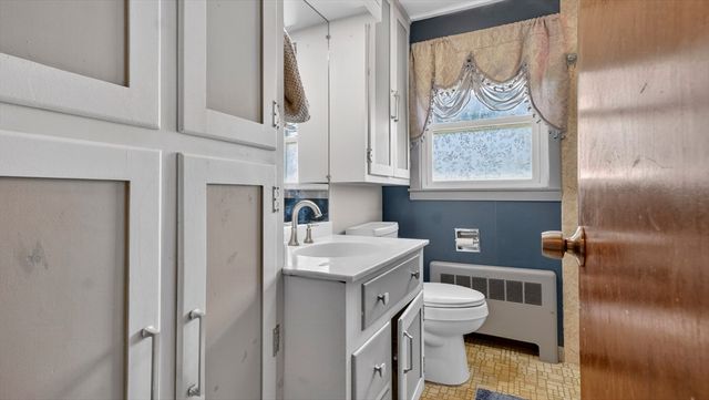 31 Shaker Rd, Westfield, MA 01085