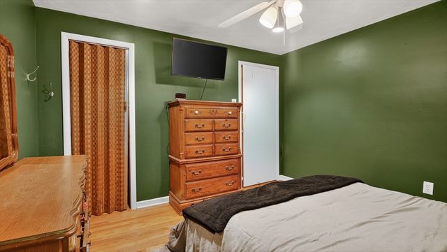 31 Shaker Rd, Westfield, MA 01085