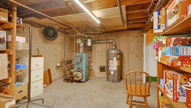 31 Shaker Rd, Westfield, MA 01085
