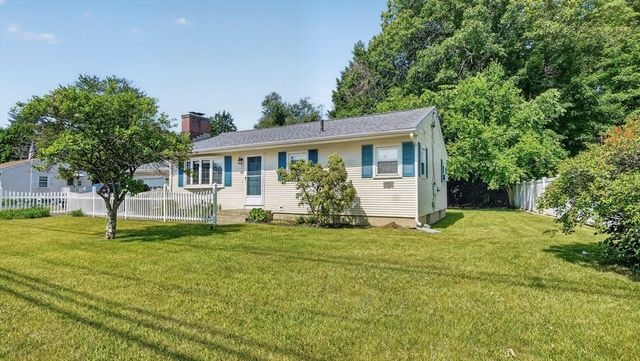 31 Shaker Rd, Westfield, MA 01085