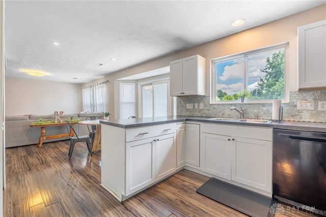 2292 Ferndown Drive, Miamisburg, OH 45342