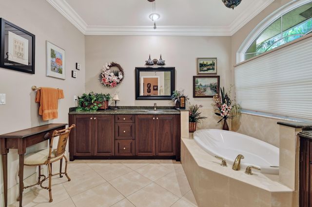 153 N River Drive E, Jupiter, FL 33458