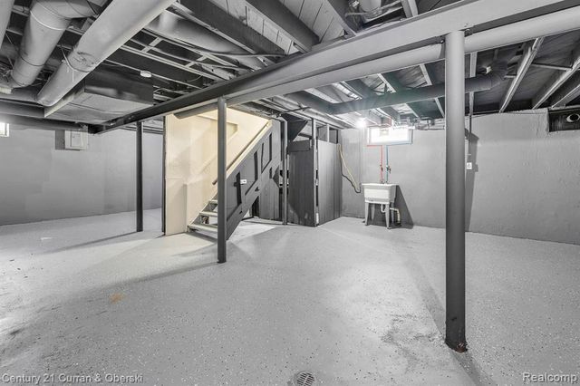 9583 Stahelin Avenue, Detroit, MI 48228