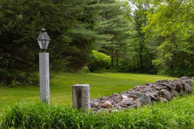 860 Briar hill Road, Hopkinton, NH 03229