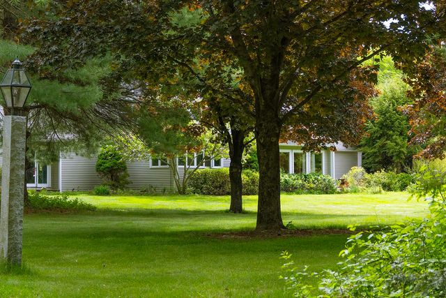 860 Briar hill Road, Hopkinton, NH 03229