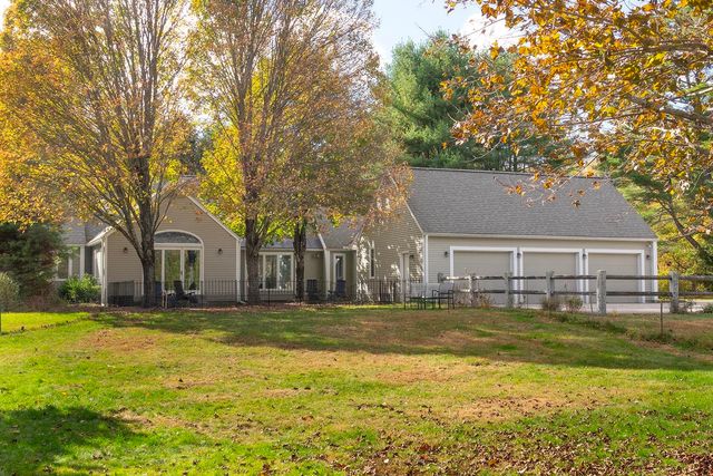 860 Briar hill Road, Hopkinton, NH 03229