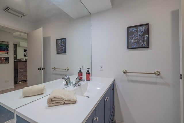 860 Briar hill Road, Hopkinton, NH 03229
