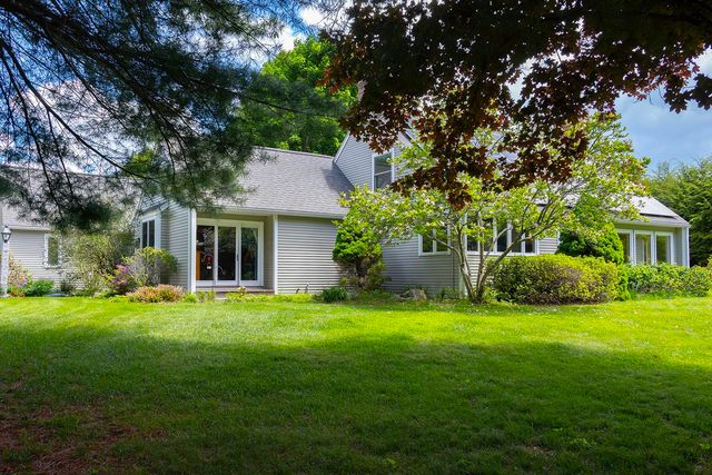 860 Briar hill Road, Hopkinton, NH 03229