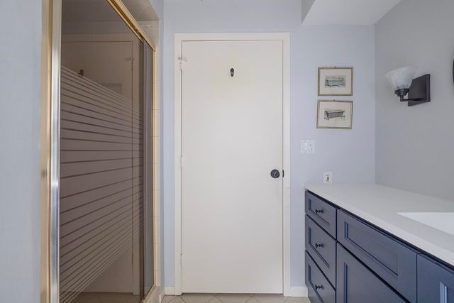 860 Briar hill Road, Hopkinton, NH 03229
