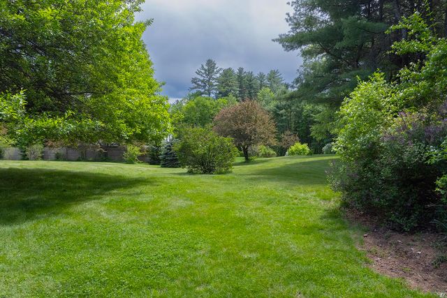 860 Briar hill Road, Hopkinton, NH 03229