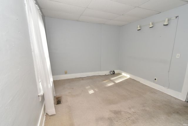 307 N Madison Avenue, Fowler, IN 47944