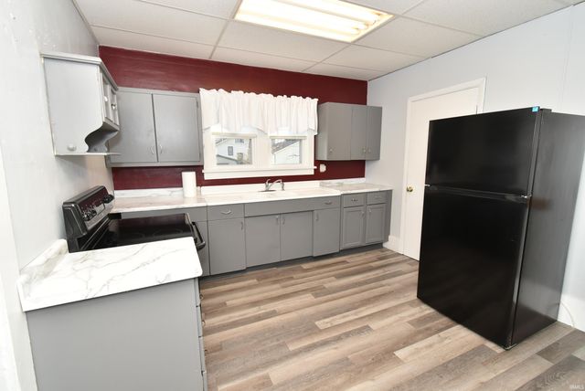 307 N Madison Avenue, Fowler, IN 47944