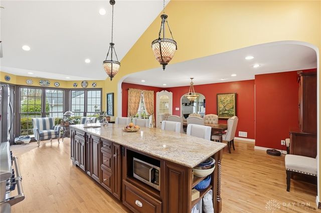 3945 Lenox Drive, Kettering, OH 45429