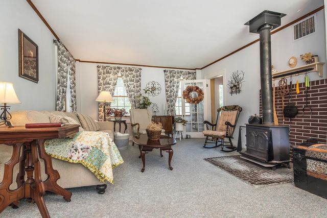 6948 US Rte 7 Road, Pittsford, VT 05763