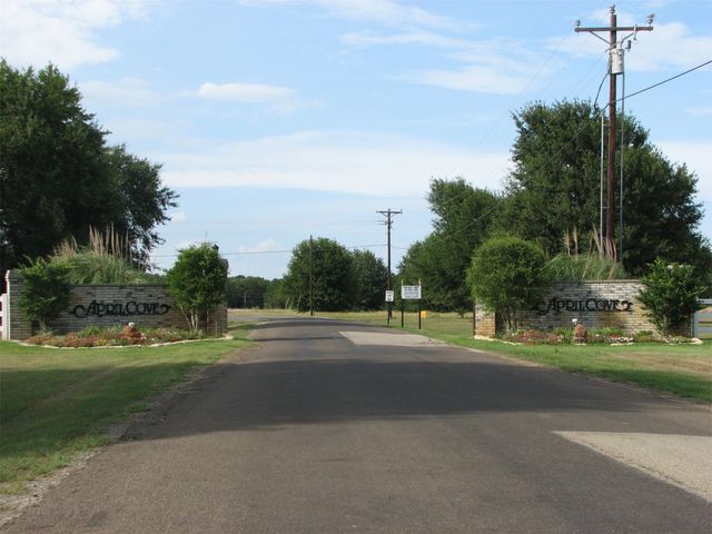 Lot 112 April Cove, Streetman, TX 75859