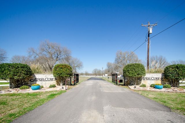 Lot 112 April Cove, Streetman, TX 75859