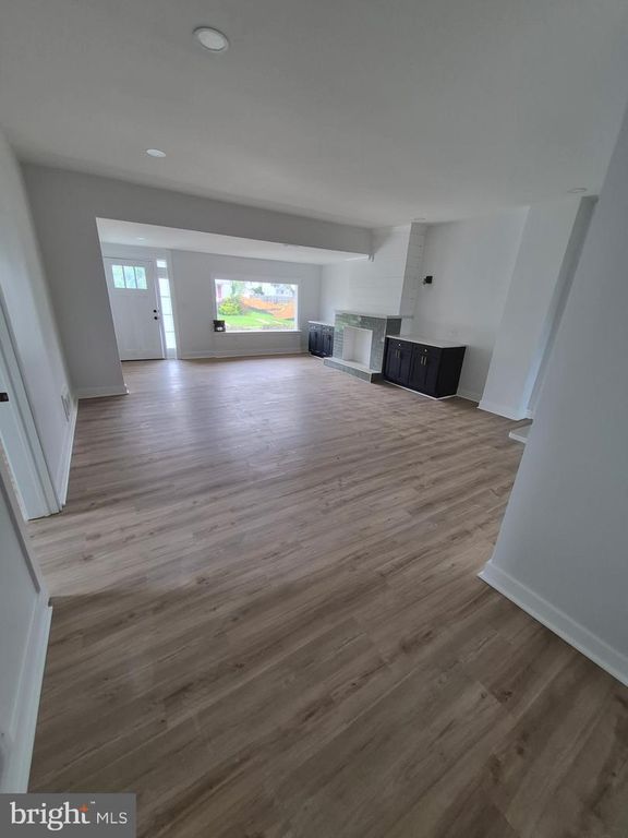 226 W HIGH ST, CLAYTON, NJ 08312 — photo 4