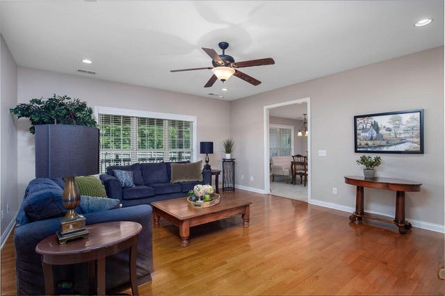 117 Lost Tree Drive, Georgetown, KY 40324