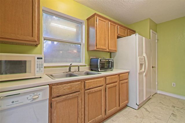 14207 Anita Marie LN, Austin, TX 78728