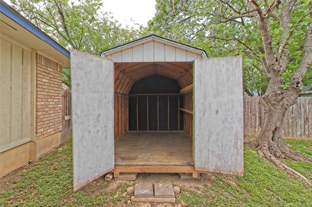 14207 Anita Marie LN, Austin, TX 78728