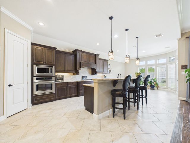 2323 Darden Springs Lane, Friendswood, TX 77546