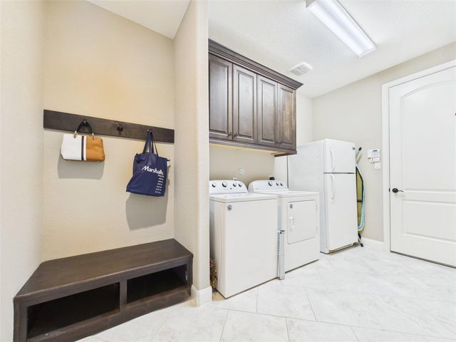 2323 Darden Springs Lane, Friendswood, TX 77546