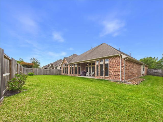 2323 Darden Springs Lane, Friendswood, TX 77546