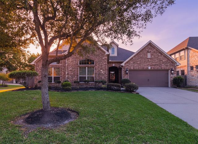 2323 Darden Springs Lane, Friendswood, TX 77546