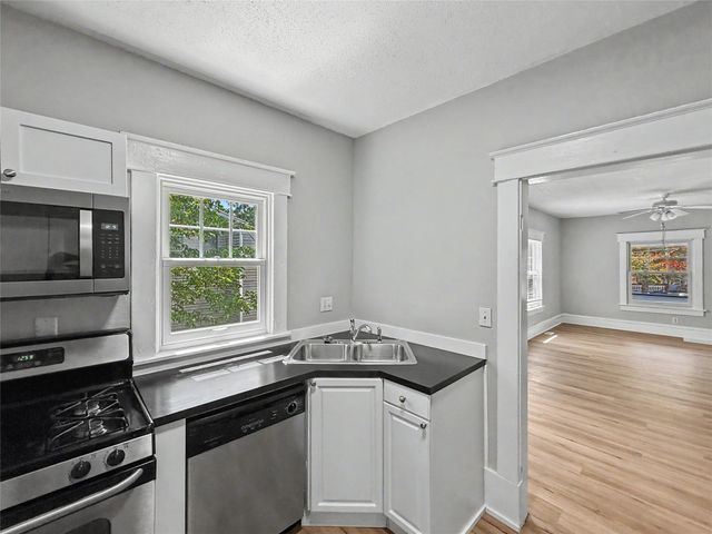 721 27th Street, Des Moines, IA 50312