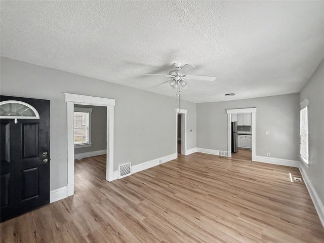 721 27th Street, Des Moines, IA 50312